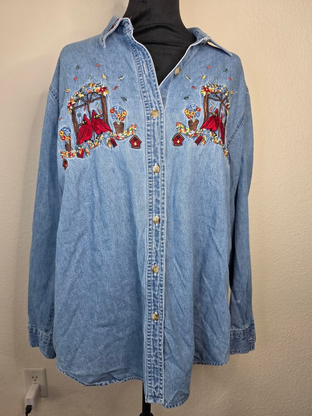 Vintage Bobbie Brooks Embroidered Denim Shirt Sz L Fall Autumn Bird 100% Cotton